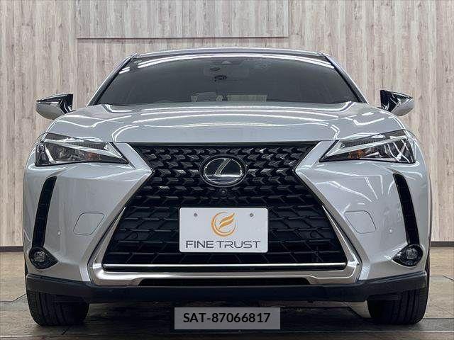 Lexus UX 2019-09 7617769-14