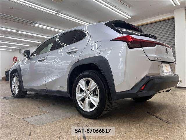 Lexus UX 2019-09 7617769-19