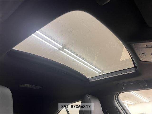 Lexus UX 2019-09 7617769-3