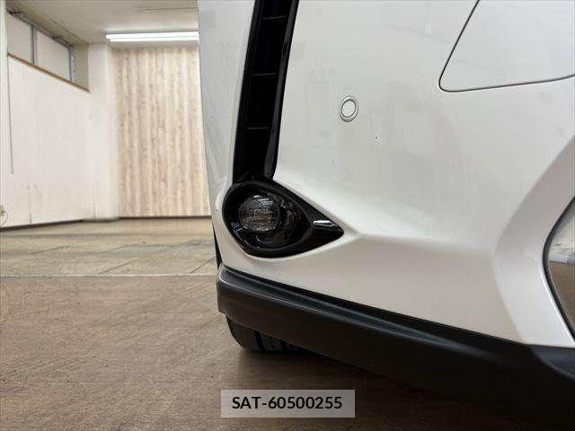 Lexus UX 2019-03 7617768-23