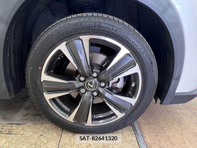 Lexus UX 2021-03 7617766-13