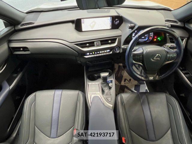 Lexus UX 2021-10 7617764-1