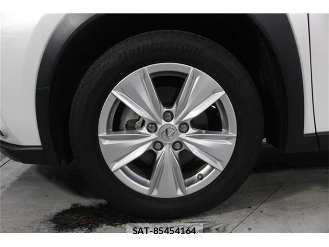 Lexus UX 2023-05 7725227-23