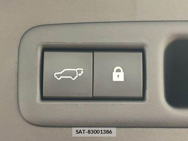 Lexus UX 2020-02 7725229-8
