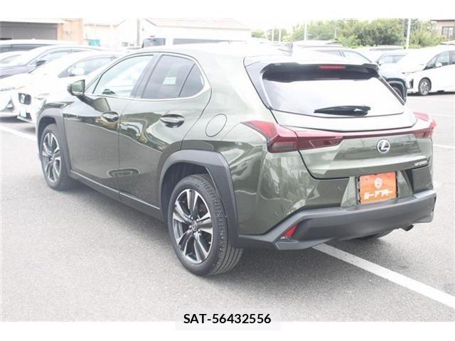 Lexus UX 2023-03 7725230-12