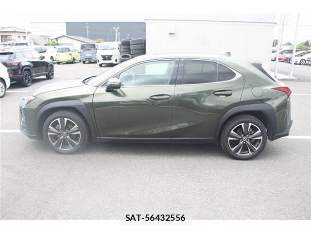 Lexus UX 2023-03 7725230-13