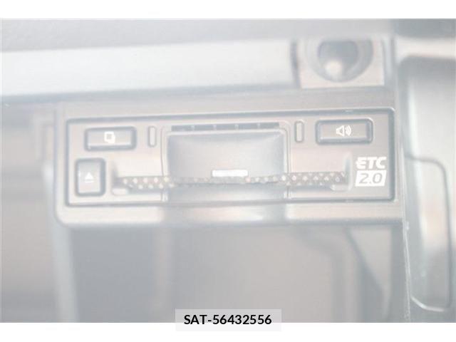 Lexus UX 2023-03 7725230-4