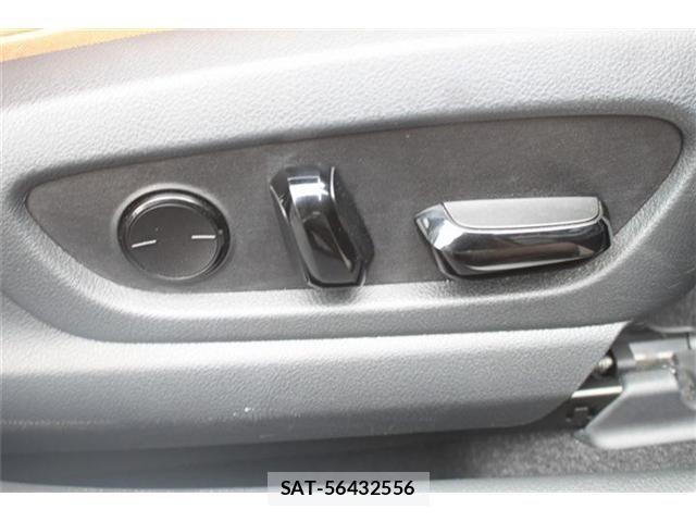 Lexus UX 2023-03 7725230-6