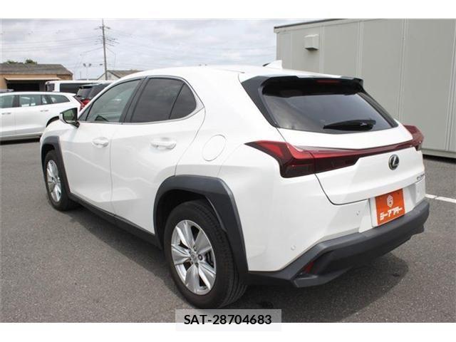 Lexus UX 2023-05 7725235-9