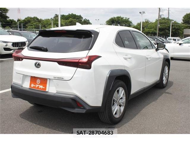 Lexus UX 2023-05 7725235-15