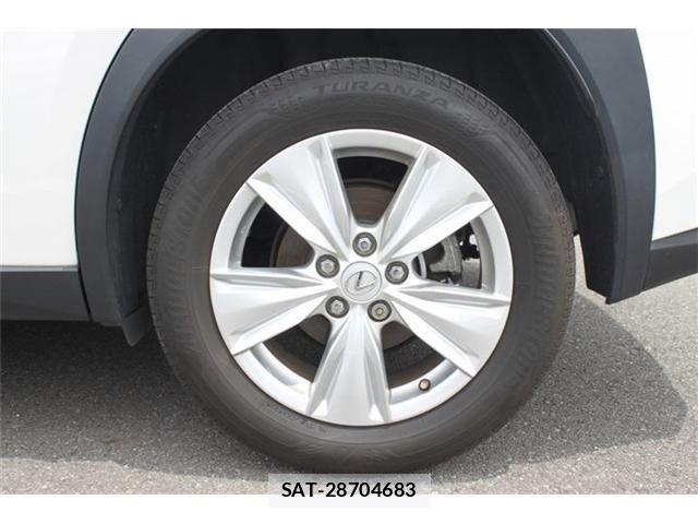 Lexus UX 2023-05 7725235-21