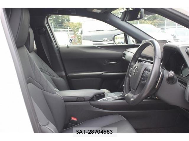 Lexus UX 2023-05 7725235-26