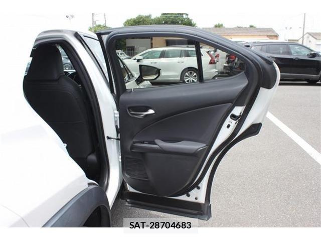 Lexus UX 2023-05 7725235-28