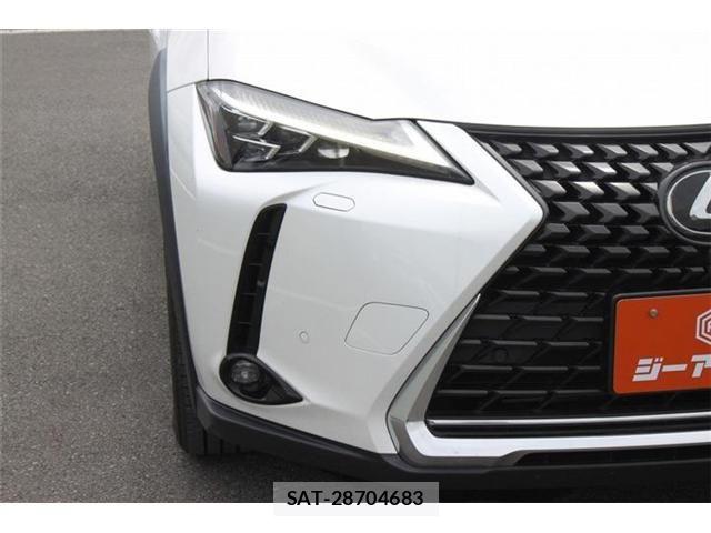 Lexus UX 2023-05 7725235-2