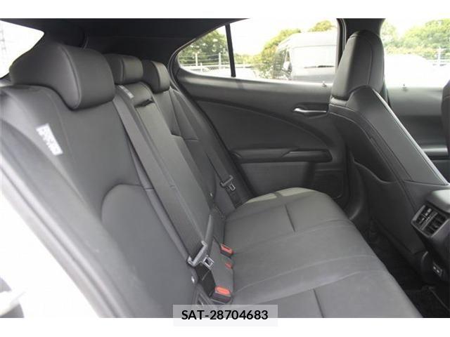 Lexus UX 2023-05 7725235-29