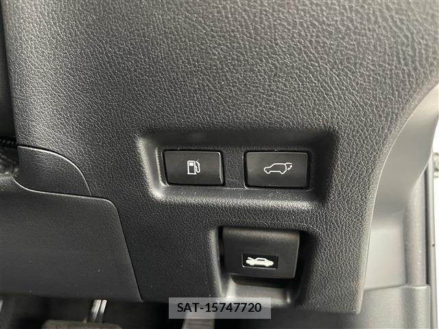 Lexus UX 2019-11 7725232-12