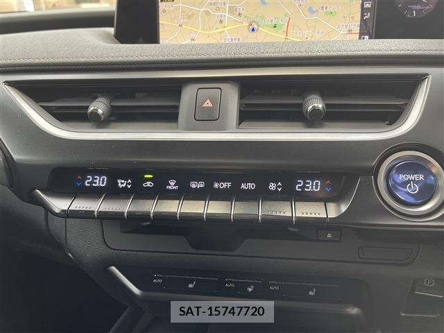 Lexus UX 2019-11 7725232-8