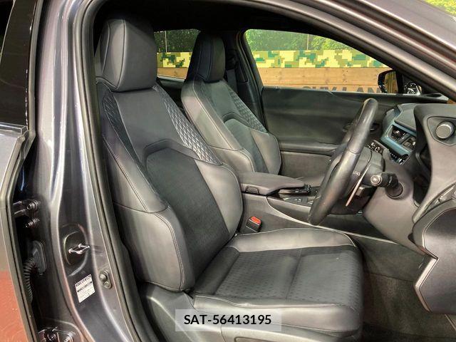 Lexus UX 2021-06 7725234-7