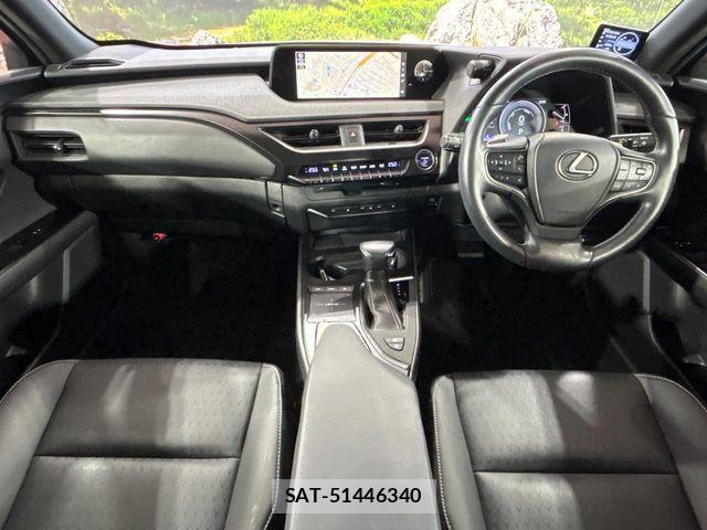 Lexus UX 2021-09 7725233-1