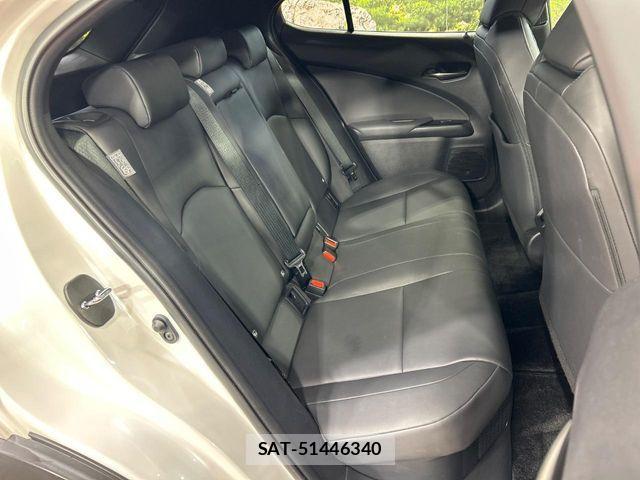 Lexus UX 2021-09 7725233-8