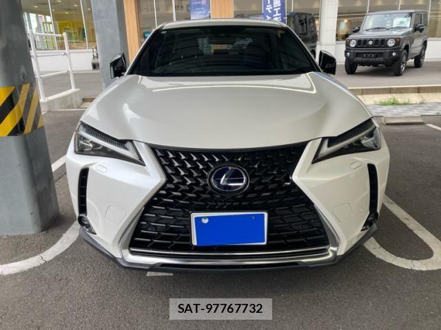 Lexus UX 2019-08 7725236-1