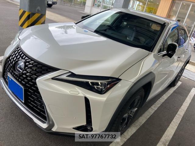 Lexus UX 2019-08 7725236-3