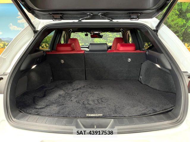 Lexus UX 2019-01 7786671-9