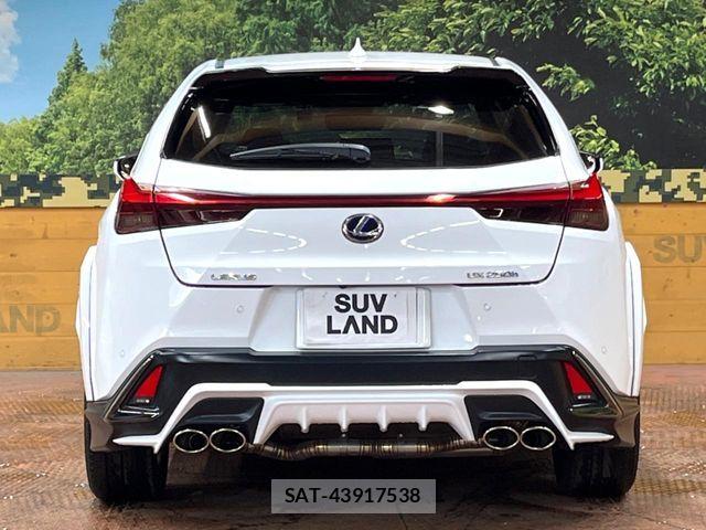 Lexus UX 2019-01 7786671-14