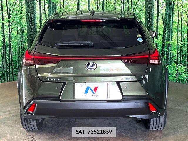 Lexus UX 2020-11 7786668-9