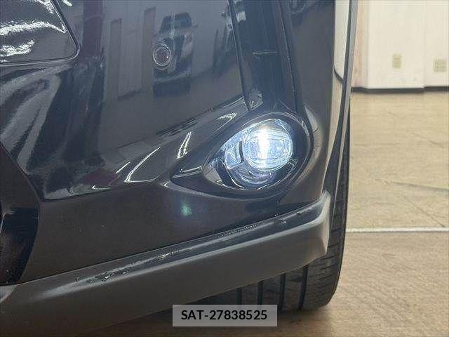 Lexus UX 2020-12 7877478-11