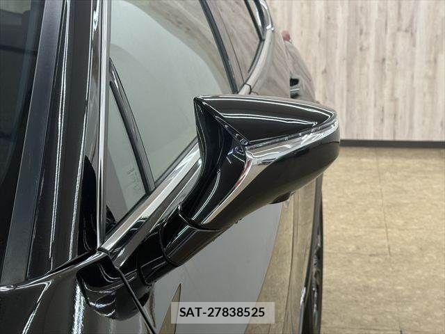 Lexus UX 2020-12 7877478-24