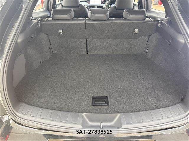 Lexus UX 2020-12 7877478-8