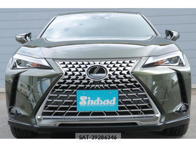 Lexus UX 2023-04 7877469-10