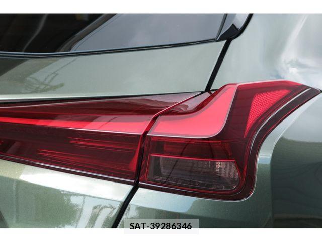 Lexus UX 2023-04 7877469-14