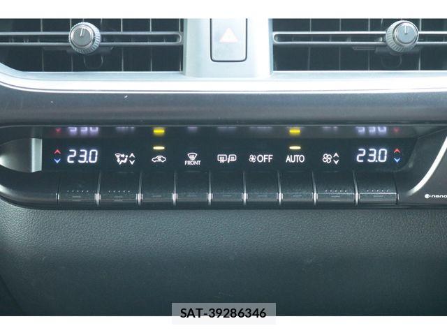 Lexus UX 2023-04 7877469-26