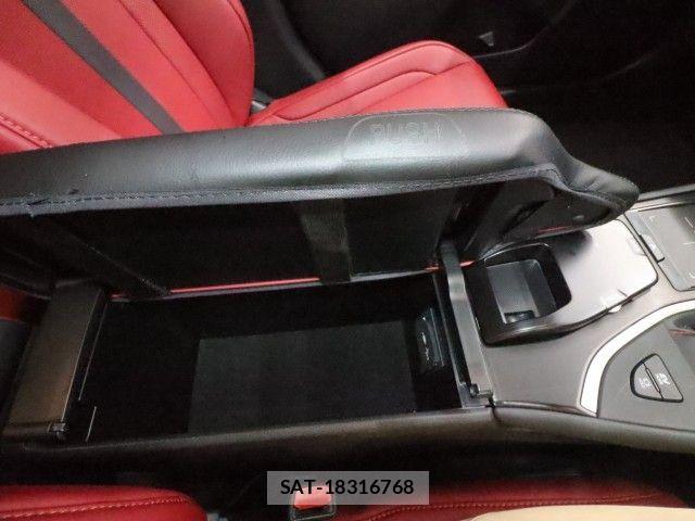 Lexus UX 2019-09 7902887-24