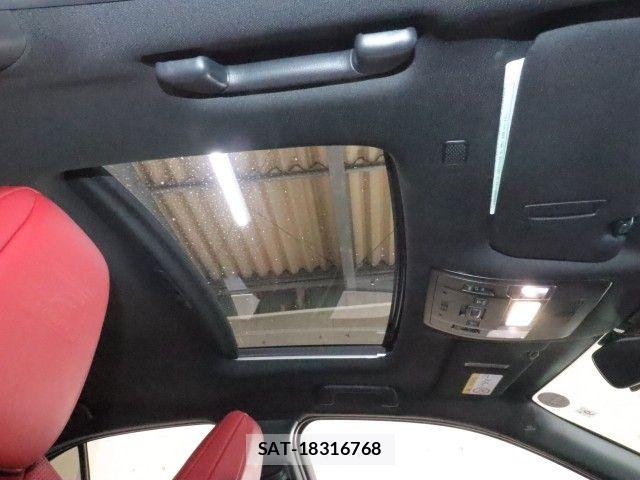 Lexus UX 2019-09 7902887-6