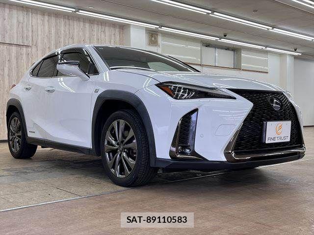 Lexus UX 2019-08 7902888-14