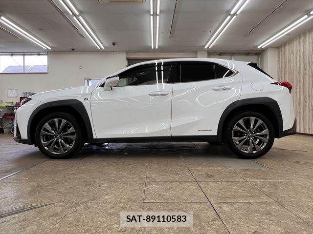 Lexus UX 2019-08 7902888-19