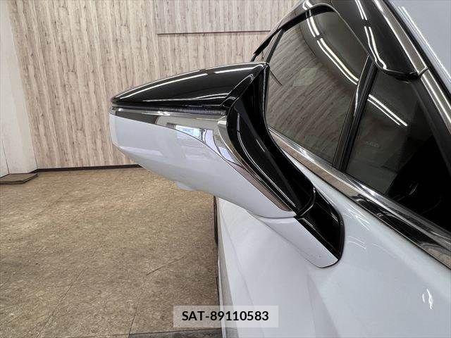 Lexus UX 2019-08 7902888-25