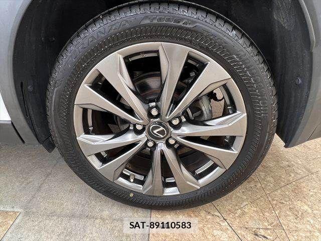 Lexus UX 2019-08 7902888-27