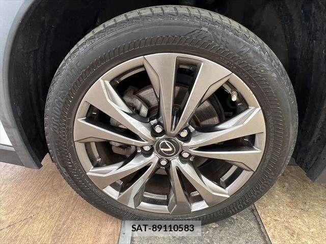 Lexus UX 2019-08 7902888-28