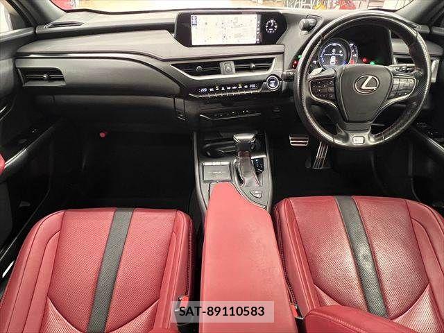 Lexus UX 2019-08 7902888-2