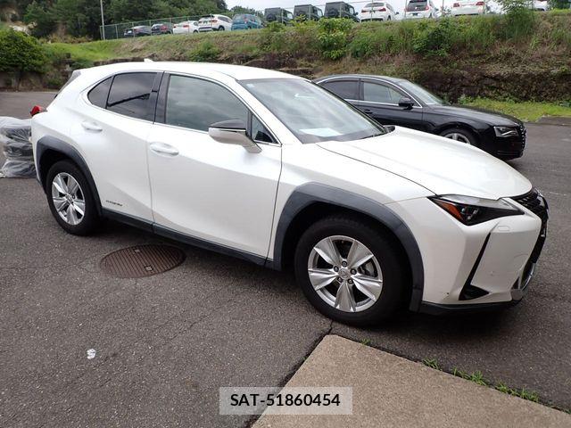 Lexus UX 2020-05 7962479-3