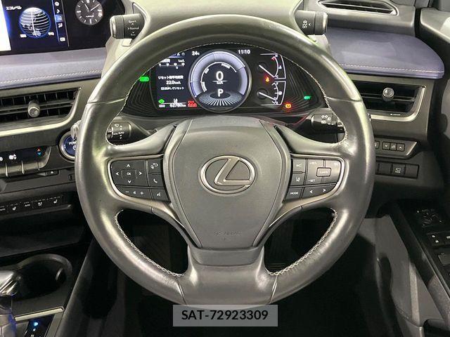 Lexus UX 2019-11 7962480-10