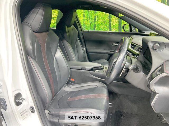 Lexus UX 2021-02 7979815-7