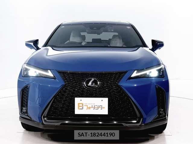 Lexus UX 2023-08 7979813-10