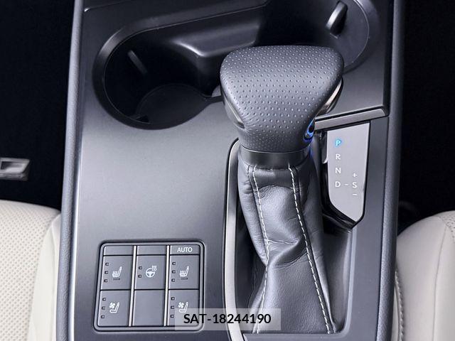Lexus UX 2023-08 7979813-18