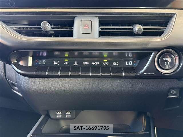Lexus UX 2022-10 8036501-22