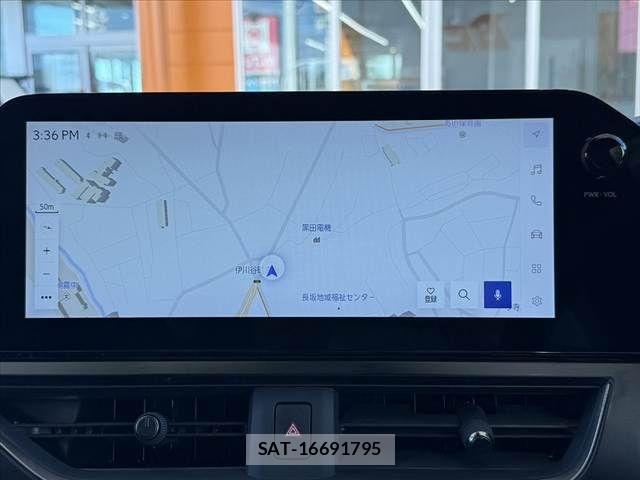 Lexus UX 2022-10 8036501-2